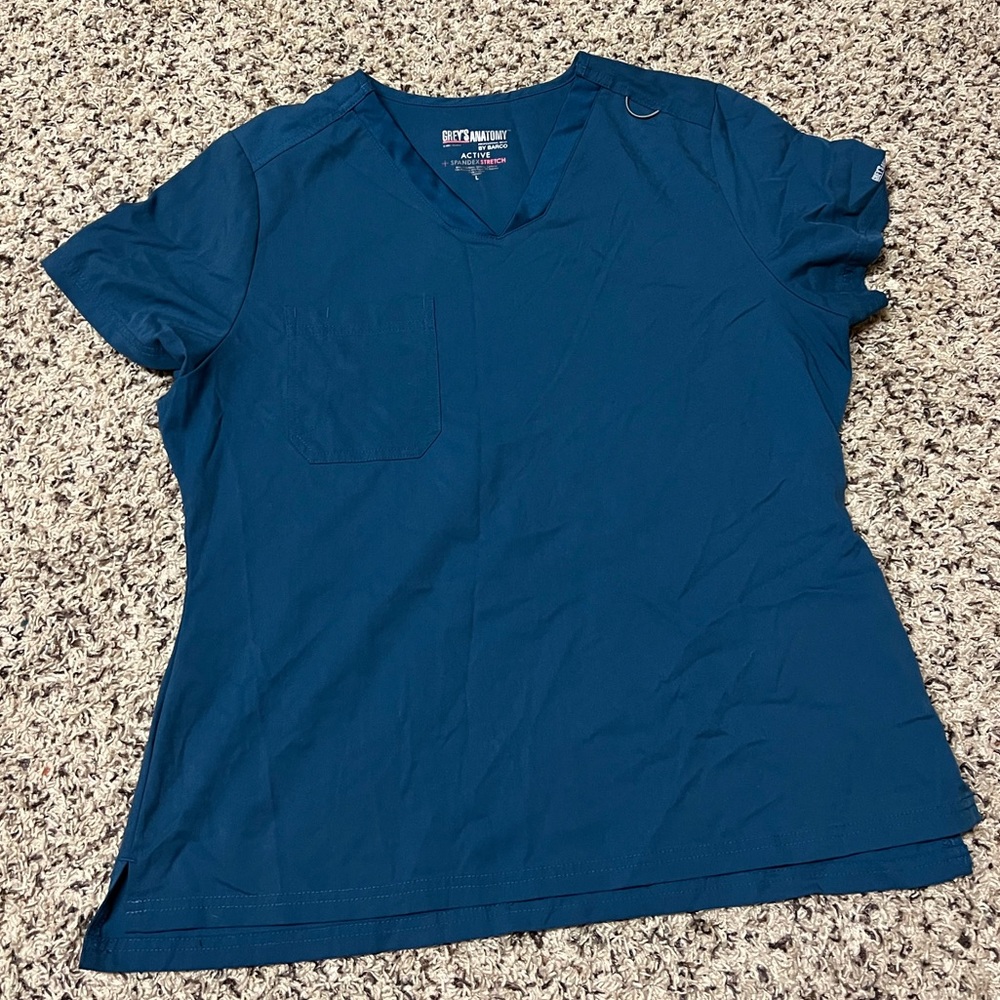 Grey’s Anatomy Flat Front Scrub Top